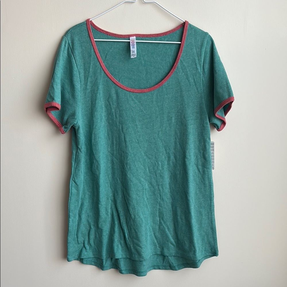 NWT LuLaRoe Classic T